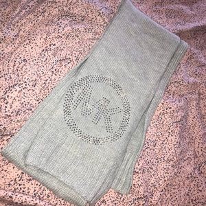 ✨MICHAEL KORS SCARF